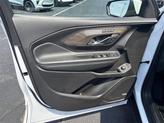 Thumbnail of 2024 White Frost Tricoat GMC Terrain