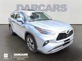 Photo of 2023 Moon Dust Toyota Highlander