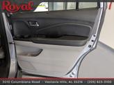 Thumbnail of 2022 Lunar Silver Metallic Honda Pilot