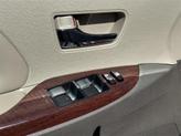 Thumbnail of 2014 Champagne Toyota Sienna