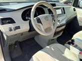 Thumbnail of 2014 Champagne Toyota Sienna