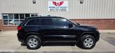 Thumbnail of 2017 Diamond Black Crystal Pearlcoat Jeep Grand Cherokee
