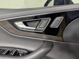 Thumbnail of 2019 Orca Black Metallic Audi Q7
