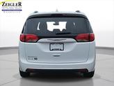 Thumbnail of 2020 Bright White Clearcoat Chrysler Pacifica