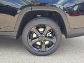Thumbnail of 2025 Diamond Black Crystal Pearlcoat Jeep Grand Cherokee L