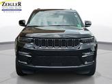 Thumbnail of 2022 Diamond Black Crystal Pearlcoat Jeep Grand Cherokee