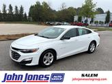 Photo of 2021 Summit White Chevrolet Malibu