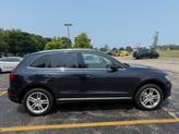 Thumbnail of 2016 Brilliant Black Audi Q5