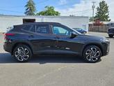 Thumbnail of 2025 Mosaic Black Metallic Chevrolet Trax