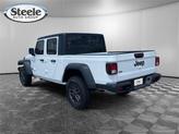 Thumbnail of 2025 Bright White Clearcoat Jeep Gladiator