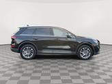 Thumbnail of 2022 Infinite Black Metallic Clearcoat Lincoln Corsair