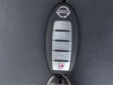 Thumbnail of 2021 Pearl White Tricoat Nissan Rogue