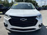 Thumbnail of 2021 Iridescent Pearl Tricoat Chevrolet Traverse