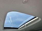 Thumbnail of 2021 Iridescent Pearl Tricoat Chevrolet Traverse