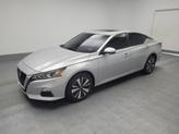 Thumbnail of 2022 Brilliant Silver Metallic Nissan Altima