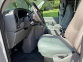 Thumbnail of 2006 Oxford White Clearcoat Ford E150