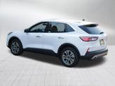 Thumbnail of 2022 Oxford White Ford Escape