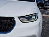 Thumbnail of 2023 Bright White Clearcoat Chrysler Pacifica