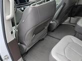 Thumbnail of 2018 Bright White Clearcoat Chrysler Pacifica