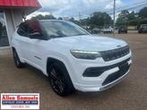 Photo of 2022 Bright White Clearcoat Jeep Compass
