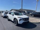 Thumbnail of 2026 Everest White Pearl Tricoat Nissan Rogue