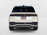 Thumbnail of 2025 White Platinum Metallic Tri-Coat Lincoln Nautilus