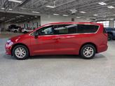 Thumbnail of 2025 Red Hot Pearl-Coat Exterior Paint Chrysler Pacifica