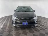 Thumbnail of 2023 Brilliant Black Crystal Pearlcoat Chrysler Voyager