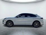 Thumbnail of 2022 White Porsche Cayenne