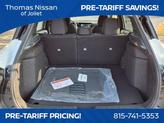 Thumbnail of 2025 2t Wht Blk Roof Nissan Kicks
