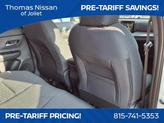Thumbnail of 2025 2t Wht Blk Roof Nissan Kicks