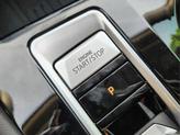 Thumbnail of 2025 Silver Mist Metallic Volkswagen Atlas