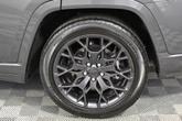 Thumbnail of 2024 Baltic Gray Metallic Clearcoat Jeep Grand Cherokee L