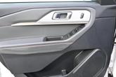 Thumbnail of 2025 White Metallic Ford Explorer