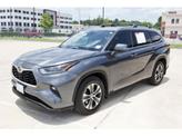 Thumbnail of 2021 Magnetic Gray Metallic Toyota Highlander