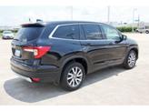 Thumbnail of 2021 Lunar Silver Metallic Honda Pilot