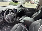Thumbnail of 2021 Iridescent Pearl Tricoat Chevrolet Traverse