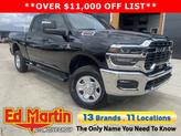 Photo of 2025 Diamond Black Crystal Pearlcoat RAM 2500