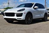 Photo of 2015 White Porsche Cayenne