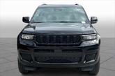 Thumbnail of 2025 Diamond Black Crystal Pearlcoat Jeep Grand Cherokee L
