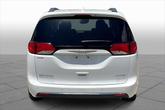 Thumbnail of 2018 Bright White Clearcoat Chrysler Pacifica
