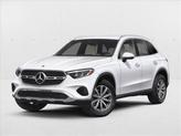 Photo of 2026 MANUFAKTUR Moonlight White Metallic Mercedes-Benz GLC 300