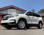 Thumbnail of 2019 White Diamond Pearl Honda Pilot