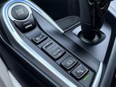 Thumbnail of 2019 Crystal White Pearl Metallic w/BMW i Frozen Blue BMW i8
