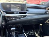 Thumbnail of 2019 White Pearl Lexus ES 350