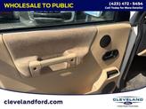 Thumbnail of 2004 White Land Rover Discovery