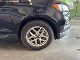 Thumbnail of 2022 Agate Black Metallic Ford Edge