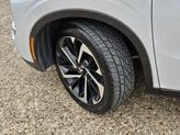 Thumbnail of 2023 White Diamond Mitsubishi Outlander