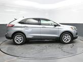 Thumbnail of 2022 Iconic Silver Metallic Ford Edge