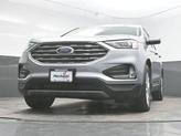 Thumbnail of 2022 Iconic Silver Metallic Ford Edge